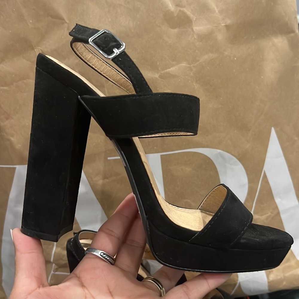 🖤 Olivia Ferguson shoes Forever21 open toed heels